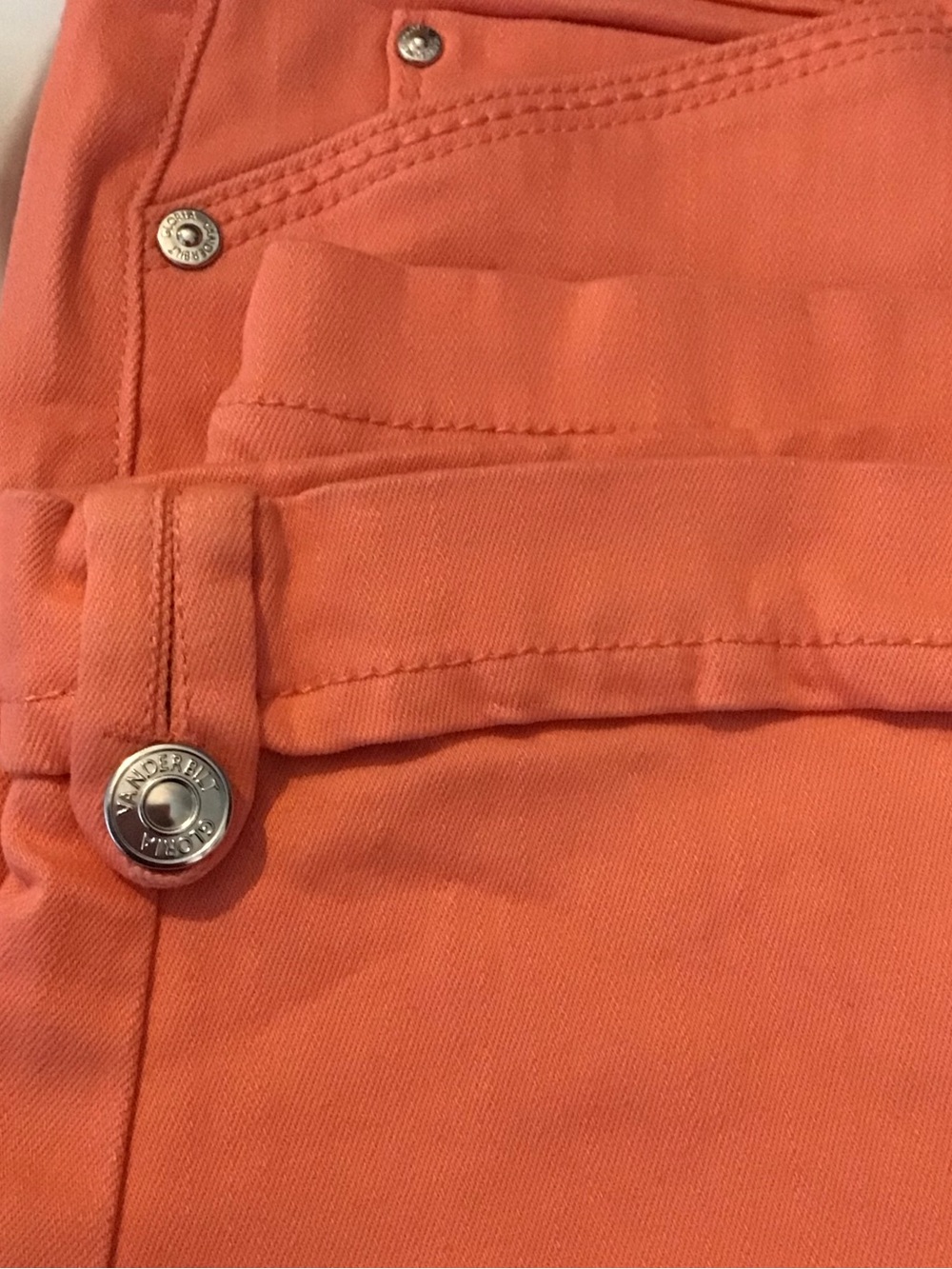 383 Gloria Vanderbilt Coral Crop Capri Pants - Picture 9 of 9